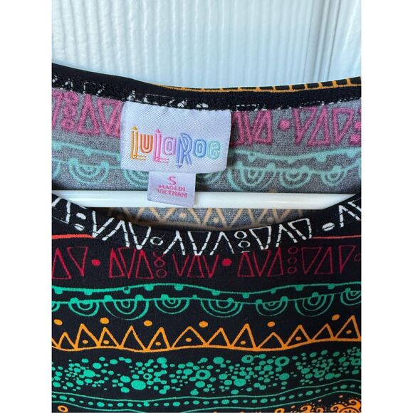 LuLaRoe Blouse Small Women's Black Orange Multicolor Pattern Lion King - Picture 2 of 4